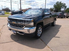 Used 2017 Chevrolet Silverado 1500 4WD Double Cab LTZ at Carrikers Auto Outlet near Oskaloosa, IA