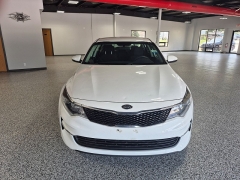 Used 2018  Kia Optima 4d Sedan LX at Carrikers Auto Outlet near Oskaloosa&comma; IA
