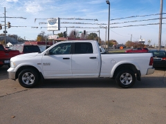 Used 2018 Ram 1500 4WD Crew Cab SLT Longbed at Carrikers Auto Outlet near Oskaloosa, IA