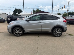 Used 2022  Honda HR-V EX AWD CVT at Carrikers Auto Outlet near Oskaloosa&comma; IA
