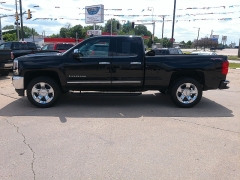 Used 2017 Chevrolet Silverado 1500 4WD Double Cab LTZ at Carrikers Auto Outlet near Oskaloosa, IA
