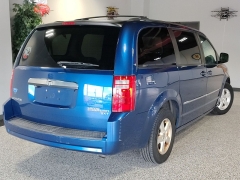 Used 2010  Dodge Grand Caravan 4d Wagon SXT 3&period;8L at Carrikers Auto Outlet near Oskaloosa&comma; IA