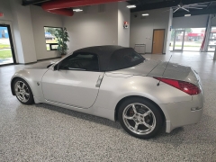 Used 2007  Nissan 350Z 2dr Roadster Auto Touring at Carrikers Auto Outlet near Oskaloosa&comma; IA