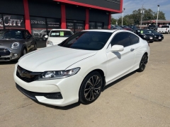  2017 Honda Accord Coupe 2d EX-L V6 Auto at Carrikers Auto Outlet near Oskaloosa&comma; IA