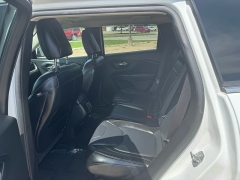 Used 2015  Jeep Cherokee 4d SUV 4WD Latitude V6 at Carrikers Auto Outlet near Oskaloosa&comma; IA