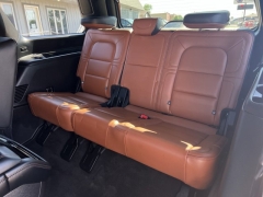 Used 2019 Lincoln Navigator 4d SUV 4WD Reserve at Carrikers Auto Outlet near Oskaloosa, IA