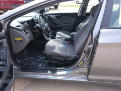 Used 2014 Hyundai Elantra 4d Sedan SE Auto at Carrikers Auto Outlet near Oskaloosa, IA