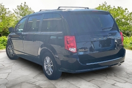 Used 2020  Dodge Grand Caravan 4d Wagon SXT at Carrikers Auto Outlet near Oskaloosa&comma; IA