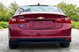 Used 2018  Chevrolet Malibu 4d Sedan LT at Carrikers Auto Outlet near Oskaloosa&comma; IA