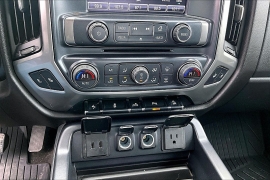 Used 2018  Chevrolet Silverado 1500 4WD Double Cab LT Z71 at Carrikers Auto Outlet near Oskaloosa&comma; IA