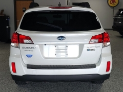 Used 2014  Subaru Outback 4d SUV i Premium CVT at Carrikers Auto Outlet near Oskaloosa&comma; IA