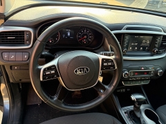 Used 2020  Kia Sorento 4d SUV AWD LX I4 at Carrikers Auto Outlet near Oskaloosa&comma; IA