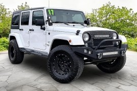 Used 2017  Jeep Wrangler Unlimited 4d Convertible Sahara at Carrikers Auto Outlet near Oskaloosa&comma; IA