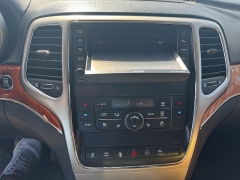 Used 2012  Jeep Grand Cherokee 4d SUV 4WD Overland at Carrikers Auto Outlet near Oskaloosa&comma; IA