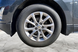 Used 2020  Chevrolet Equinox 4d SUV FWD LT w&sol;1LT at Carrikers Auto Outlet near Oskaloosa&comma; IA