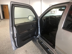 Used 2011  Chevrolet Colorado 4WD Crew Cab LT2 at Carrikers Auto Outlet near Oskaloosa&comma; IA
