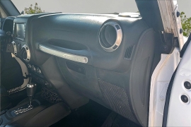 Used 2016  Jeep Wrangler Unlimited 4d Convertible Rubicon at Carrikers Auto Outlet near Oskaloosa&comma; IA