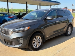 Used 2020  Kia Sorento 4d SUV AWD LX I4 at Carrikers Auto Outlet near Oskaloosa&comma; IA
