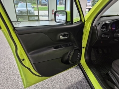 Used 2018  Jeep Renegade 4d SUV 4WD Latitude Turbo at Carrikers Auto Outlet near Oskaloosa&comma; IA