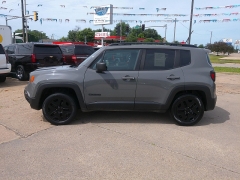 Used 2020 Jeep Renegade 4d SUV 4WD Sport Upland Edition at Carrikers Auto Outlet near Oskaloosa, IA