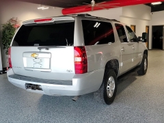 Used 2012  Chevrolet Suburban 2500 SUV 4WD LS at Carrikers Auto Outlet near Oskaloosa&comma; IA