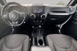 Used 2017  Jeep Wrangler Unlimited 4d Convertible Sahara at Carrikers Auto Outlet near Oskaloosa&comma; IA