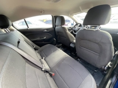 Used 2017  Chevrolet Cruze 4d Hatchback LT Auto at Carrikers Auto Outlet near Oskaloosa&comma; IA