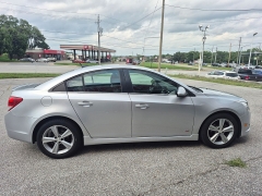Used 2014  Chevrolet Cruze 4d Sedan LT2 AT at Carrikers Auto Outlet near Oskaloosa&comma; IA
