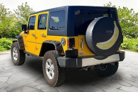 Used 2015  Jeep Wrangler Unlimited 4d Convertible Sahara at Carrikers Auto Outlet near Oskaloosa&comma; IA