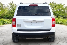 Used 2016  Jeep Patriot 4d SUV 4WD Sport at Carrikers Auto Outlet near Oskaloosa&comma; IA