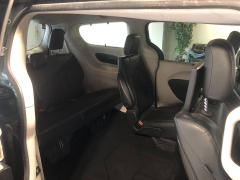 Used 2018  Chrysler Pacifica 4d Wagon Touring L Plus at Carrikers Auto Outlet near Oskaloosa&comma; IA