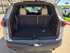 Used 2023 Chevrolet Traverse FWD 4dr LS w/1LS at Carrikers Auto Outlet near Oskaloosa, IA
