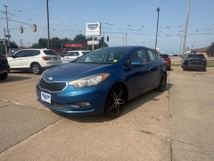 Used 2014  Kia Forte 4d Sedan EX at Carrikers Auto Outlet near Oskaloosa&comma; IA