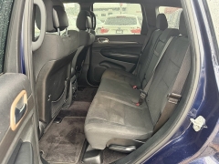 Used 2016  Jeep Grand Cherokee 4d SUV 4WD Laredo at Carrikers Auto Outlet near Oskaloosa&comma; IA