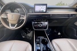 Used 2021  Lincoln Corsair Standard AWD at Carrikers Auto Outlet near Oskaloosa&comma; IA