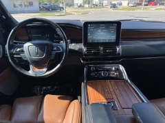 Used 2019 Lincoln Navigator 4d SUV 4WD Reserve at Carrikers Auto Outlet near Oskaloosa, IA