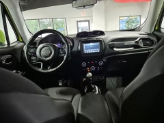 Used 2018  Jeep Renegade 4d SUV 4WD Latitude Turbo at Carrikers Auto Outlet near Oskaloosa&comma; IA