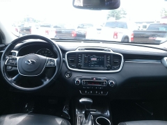 Used 2019 Kia Sorento 4d SUV FWD EX at Carrikers Auto Outlet near Oskaloosa, IA