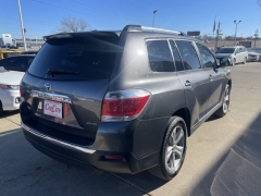 Used 2012  Toyota Highlander 4d SUV AWD Limited at Carrikers Auto Outlet near Oskaloosa&comma; IA