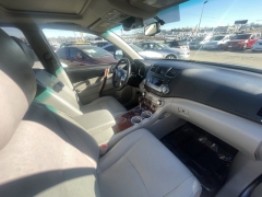 Used 2012  Toyota Highlander 4d SUV AWD Limited at Carrikers Auto Outlet near Oskaloosa&comma; IA