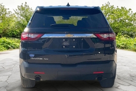 Used 2020  Chevrolet Traverse 4d SUV AWD LS w&sol;1LS at Carrikers Auto Outlet near Oskaloosa&comma; IA