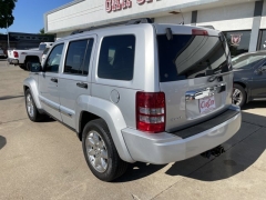 Used 2012  Jeep Liberty 4d SUV 4WD Sport Arctic at Carrikers Auto Outlet near Oskaloosa&comma; IA