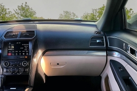 Used 2018  Ford Explorer 4d SUV FWD XLT Ecoboost at Carrikers Auto Outlet near Oskaloosa&comma; IA