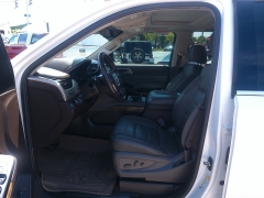 Used 2017 GMC Yukon XL 4d SUV 4WD Denali at Carrikers Auto Outlet near Oskaloosa, IA