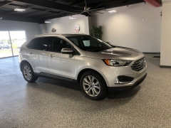 Used 2019  Ford Edge 4d SUV AWD Titanium at Carrikers Auto Outlet near Oskaloosa&comma; IA