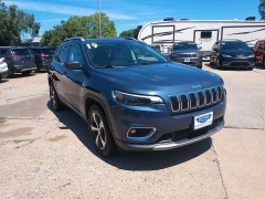 Used 2019 Jeep Cherokee 4d SUV 4WD Limited 3.2L at Carrikers Auto Outlet near Oskaloosa, IA