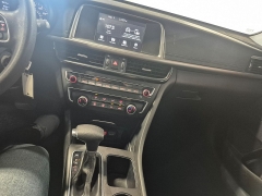Used 2018  Kia Optima 4d Sedan LX at Carrikers Auto Outlet near Oskaloosa&comma; IA