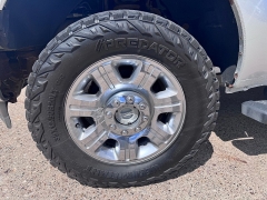 Used 2013  Ford Super Duty F-250 4WD Crew Cab Lariat at Carrikers Auto Outlet near Oskaloosa&comma; IA