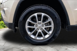 Used 2015  Jeep Grand Cherokee 4d SUV 4WD Limited at Carrikers Auto Outlet near Oskaloosa&comma; IA