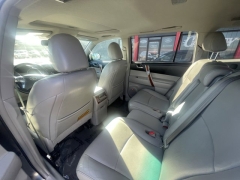 Used 2012  Toyota Highlander 4d SUV AWD Limited at Carrikers Auto Outlet near Oskaloosa&comma; IA
